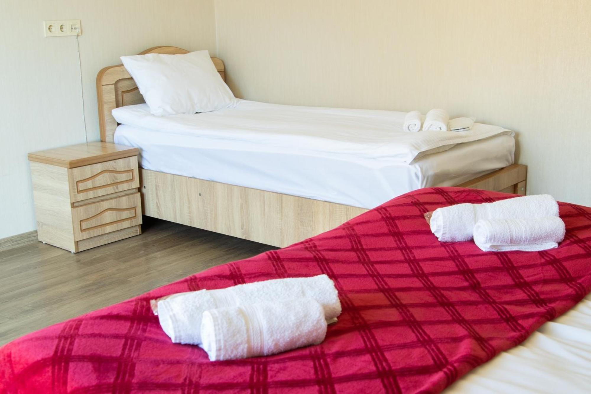 Planet Kazbegi Hotel ภายนอก รูปภาพ